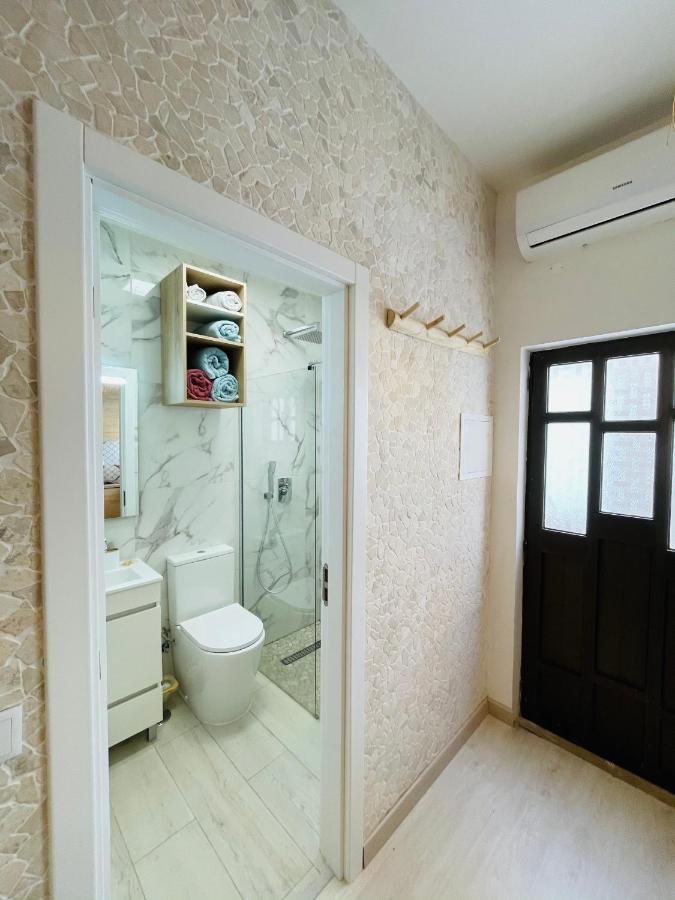 Tiny Beach House Armacao De Pera Bagian luar foto